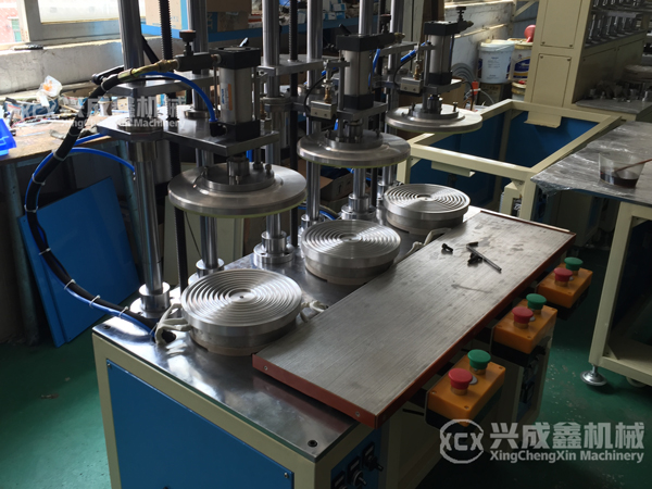 三工位圓筒卷邊機 三工位圓筒卷邊機